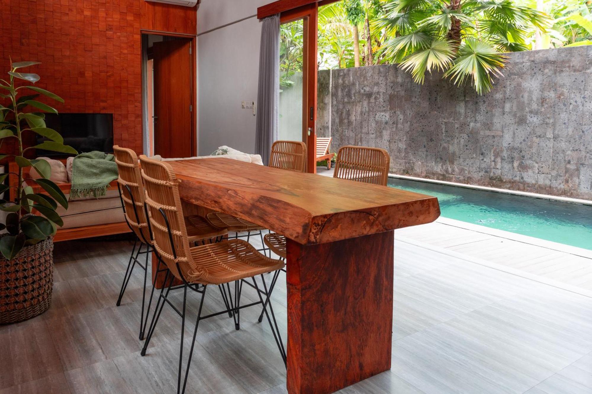 Outerphi Suweta Villa *